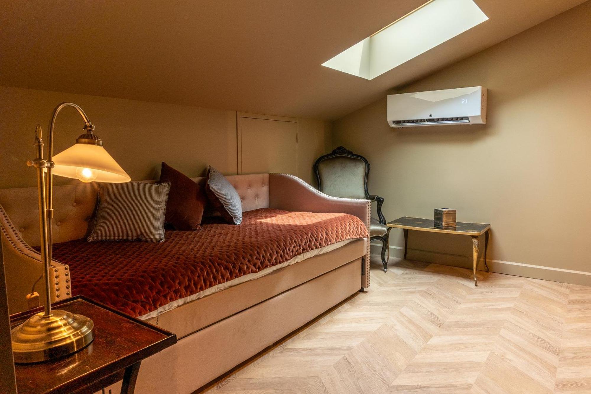 Castel Bois Marie, Maison D'Hotes Montauban Bagian luar foto A room at the hotel